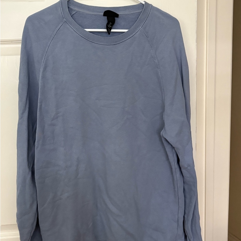 H&M Light Blue Crewneck Long Sleeve Sweatshirt